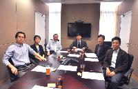 Prof. Bian Xiu-Wu (3rd from right) in meeting with Prof. Chan Wai-Yee (3rd from left) and members of the Stem Cell & Regeneration Program